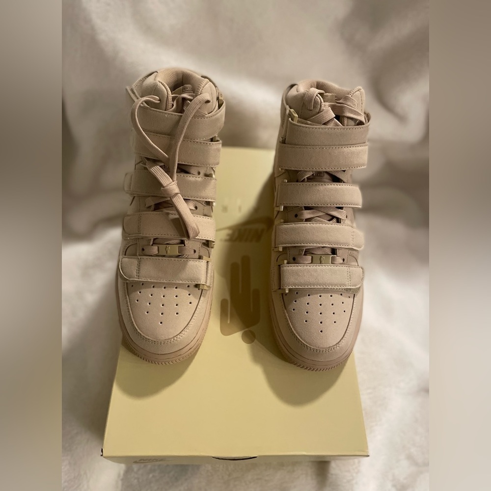 Nike Air Force 1 high size 9.5